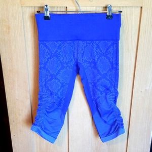 lululemon ebb to street cropped leggings